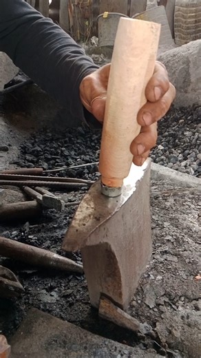 Wooden Handle Sapient Mounting 🌐 #handmade #craft #skills #shorts