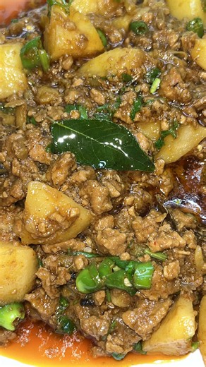 Mutton Aaloo Qeema Recipe by Cooking with Hubby | Easy Steps