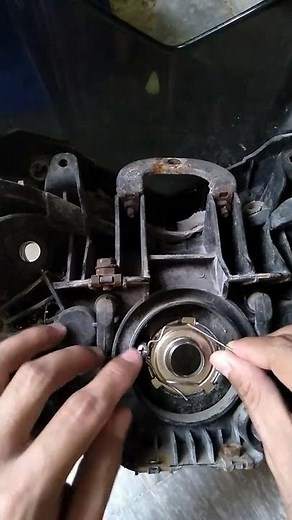 How to install Headlight Retaining Spring clip
