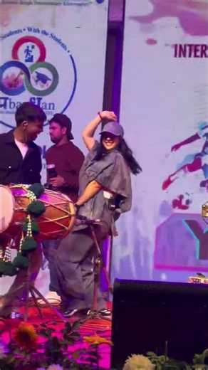 Sunanda sharma live show 🥰😍🥰 #sunandasharma #concert #lifeisbutadream #live #music