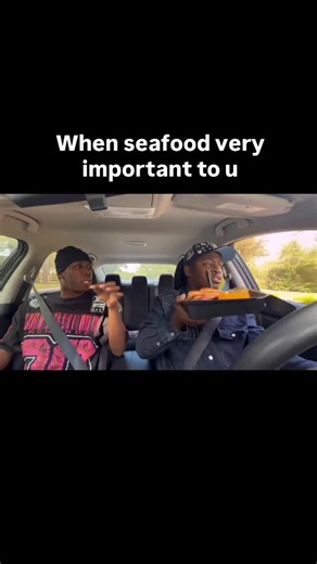 Yanna👭🏽🌈💦 on Instagram: "When seafood very important to u #reel #viral #viralvideos #fy #contentcreator #seafood"