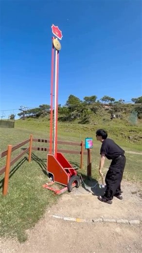 【 みんなの手話歌 〜Be One〜 】 on Instagram: "【ださすぎてつらい自爆事故www】〜最後は『終わり』の手話〜 映像制作:つばさ👾🤟 @tubasa_0728 つばさ👾🤟さん紹介 ↓ 奈良県立聾学校で卒業。その後に社会人でありながら、TikTokやインスタを使って、手話広める目的で、ボランティアしてます。 空の旅団という劇団活動してます。『星の王子さま』『銀河鉄道の夜』、東京公演など主役として公演しました。来年1月新しい劇向けて、稽古しています！ 宜しくお願いします。🙇 #聴覚障害 #ろう者 #みんなの手話歌 #beone手話歌"