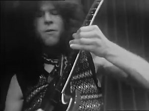 Matching Mole - Gloria Gloom / Part Of The Dance - Live 1972 (Remastered) Rockenstock Château Studio, Hérouville, France 1972-07-01 - Robert Wyatt / drums, vocals - Dave MacRae / keyboards - Phil Miller / guitar - Bill MacCormick / bass Audio Remastered by BrunoSamppa, 2019 | Progressive Rock Land