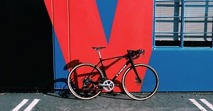 The 10 Best Road Bikes Under $2000 for Men & Women [2025]