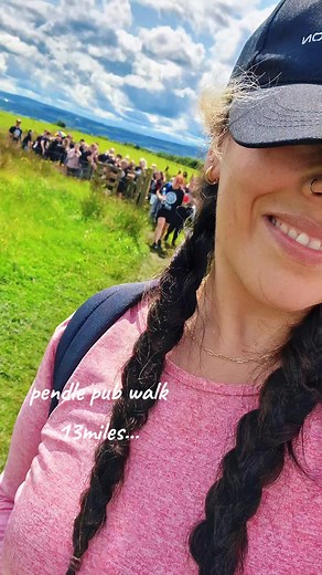 #pendlepubwalk #pendlehill #popupbar #walks #friends
