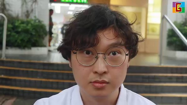 134K views · 6.3K reactions | With eraser pens, everyone's a Jedi. #starwars #star #wars #jedi #lightsaber #blaster #中二病 #童年回憶 #Fight #Battle #LowBudget #GamesEffect Games Effect Pixel Lo Chemain Lo Sheena Lo 6個點 哈嘯 | Games Effect | Facebook