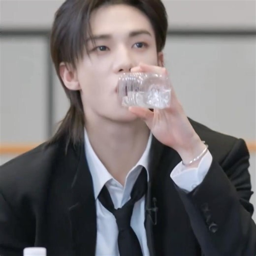 Hyunjin💦~ 🎬2026 SKZ Conference #2 | SKZ CODE Ep.92 #hyunjin #현진