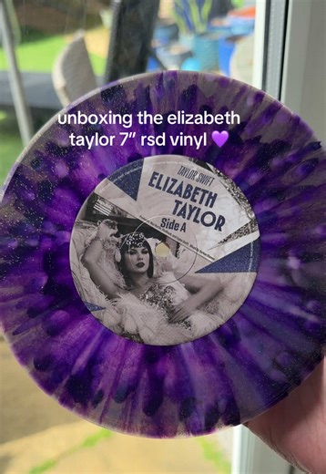 Taylor Swift's Stunning Elizabeth Taylor RSD Vinyl Unboxing