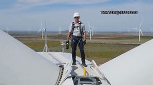 Amazon's Jeff Bezos just opened a massive wind farm in Texas