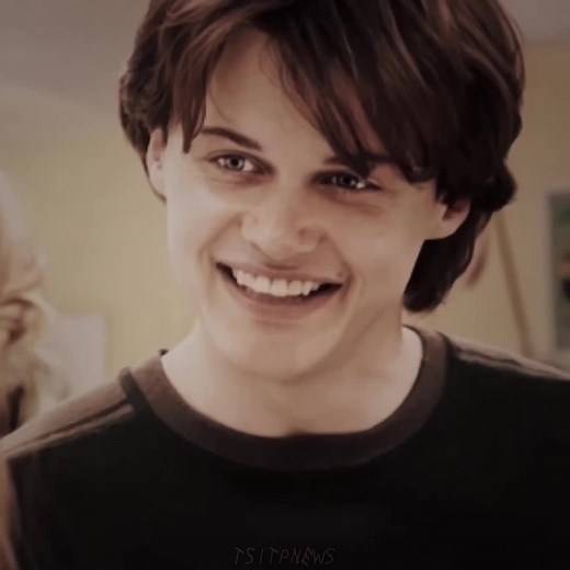 Aaron Samuels is so grool especially when he’s played by Chris Briney #meangirls #meangirls2024 #aaronsamuels #chrisbriney #conradfisher #thesummeriturnedpretty #meangirlsedit #chrisbrineyedit #aaronsamuelsedit #fyp #fypシ #fypシ゚viral #fypage #viraltiktok #edit #omgedit #fypp