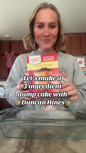 Easy Cherry Cream Dump Cake Recipe for Holidays