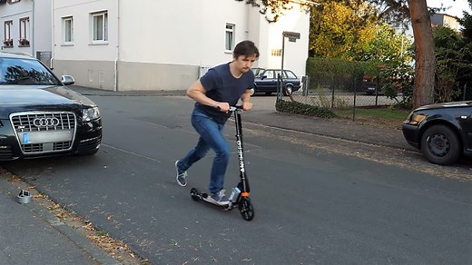 Building An Electric Scooter That’s Street Legal, Even In Germany