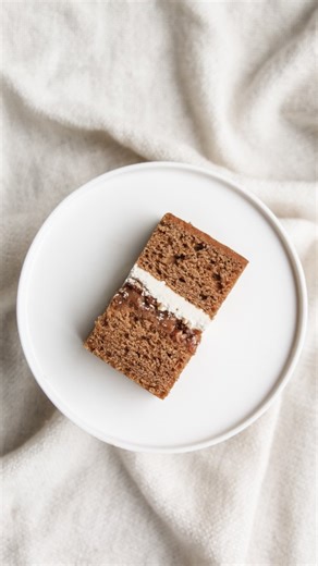 You don't need to be afraid of ganache! Creating a super smooth finish, which is also much more stable than buttercream, is 100% doable! For everything you need to know about using ganache as an icing for cakes, go grab my All About Ganache guide - comment GUIDE to get the link. #ganachecake #ganachehelp #icing #cakedecorating #caketutorial #bakinglove #cakefrosting #ganache | Sally Cooper Cake Artist