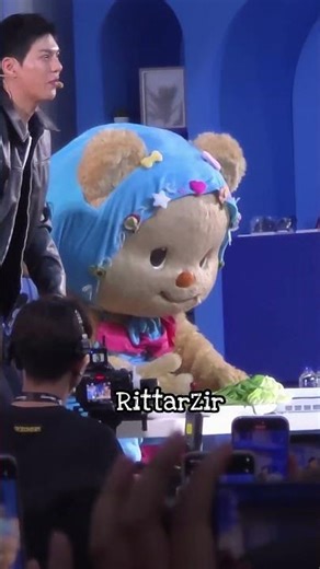 เนย แม่เห็นนะว่าแอบคีบหมูอ่ะ หนูหิวหรอลูก #Butterbear #ด้อมน้องเนย #ซัมซุงกาแลคซี่เปิดตี้หมูกระทะ