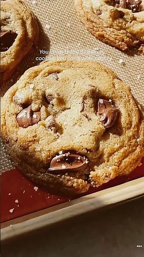 These brown butter chocolate chip cookies are everything