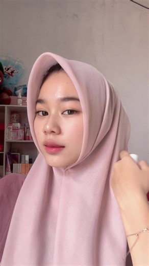 Bedak Jadul Glow: Cara Dapatkan Effect Glowing dengan Bedak Lama