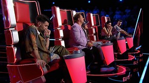 3.3M views · 123K reactions | Marcus Mureșan, bucătarul care a făcut-o pe Theo Rose să exclame: ”S-a pogorât Dumnezeu!” Artistei i-au dat lacrimile de emoție --- https://pro-link.ro/qHJ Și mai emoționant a fost când a început să cânte alături de fratele lui, Andrei Mureșan --- https://pro-link.ro/qHJ | Vocea României | Facebook