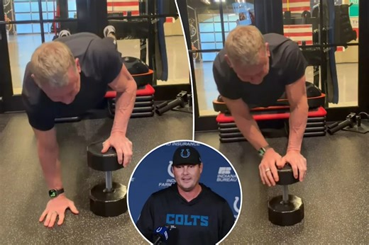 Troy Aikman shows off insane workout as he piggybacks off Philip Rivers return