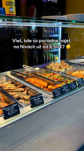 Už od 6,50 € môžeš mať od nás plný tanier chrumkavo-šťavnatých chutí. 👌🐔 Určite sa nájde aj jedna poriadna porcia, ktorá čaká práve na teba. 😍 Poď si po ňu. 😉 | Frango Nivy