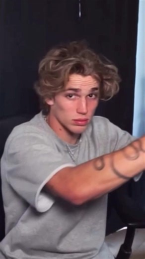 HIS HAIR🛐 #hacker #vinniehacker #icarlyaffirmation #4upage | Vinnie Hacker