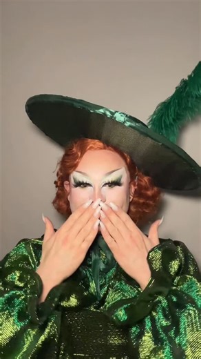 Pasty on Instagram: "ME AND THEUK S7 GIRLS ARE GOING ON TOUR! GRAB YOUR TICKETS NOW! CLICK THE LINK IN MY BIO! @touring.kiki #rupaulsdragrace #dragraceuk #dragqueen @dragraceukbbc @bbcthree #rpdruk #instadrag"