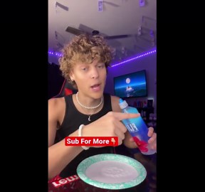 How to Make Instant Snow #shorts #youtubeshorts