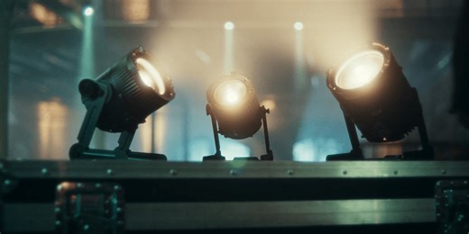 Quickly Light Your Shots With This Compact and Versatile LED Fresnel