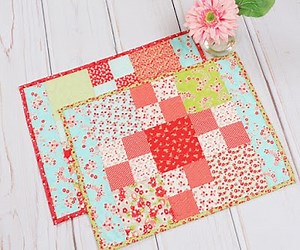 Easy Charm Pack Placemat Tutorial