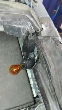 2013 Ford C-Max turn signal replacement