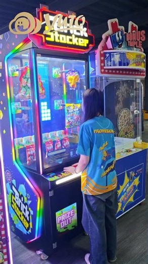 Brick Stacker Arcade Machine Gameplay | Prize Skill Game Machine