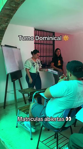 Matrículas Abiertas en Cornerstone Bolonia para Febrero