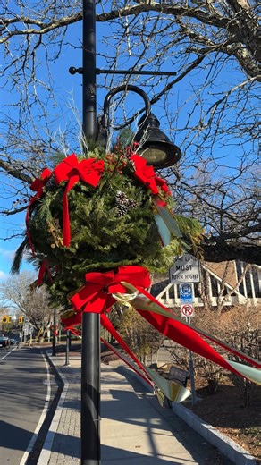 It’s officially one of the busiest - and most festive - times of the year in Farmington, and there’s no shortage of ways to celebrate.﻿ ﻿ All month long, you’ll find activities for the entire family, from classic community traditions like Carol Sings and the Menorah Lighting on the Green, to holiday boutiques, pop-up markets, and local shops ready to help you finish your gift list.﻿ ﻿ Bundle up, get out, and make the most of this joyful season right here at home. Wishing all our residents a happ