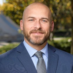 Two CE staff members recognized as finalists for 2020 College of Engineering Staff Awards of Excellence