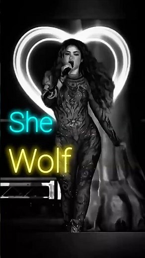 Shakira- She Wolf (LMYNL World Tour - Sueños Festival) #shakira