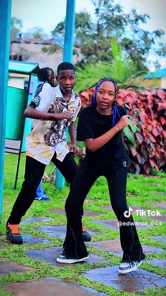 Hii Design Dance Challenge: Unleash Your Moves!