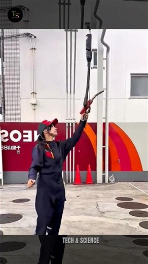 overhead fuel dispenser