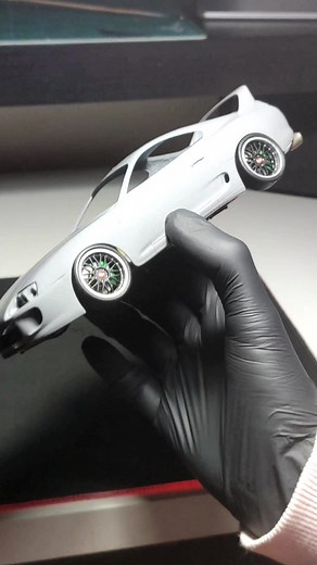 Y estés es el fitment del supra restaurando.Soy yo o esas bbs le quedan bien a cualquier coche 😍😍 #bbs #lm #modelkit #scalecar #diy #modelcar #stance #bagged#baggedlife #124scale