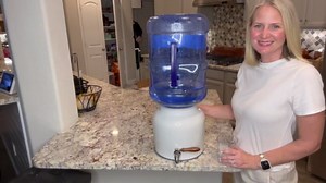 Ceramic Water Dispenser for 5 Gallon Bottle – Crock Water Dispenser with Durable Stainless Steel Faucet, Ideal for 3 to 5 Gallon Jugs, Classic Porcelain Water Crock Design for Home or Office Use