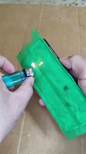 Way to clean dirty mobile screen