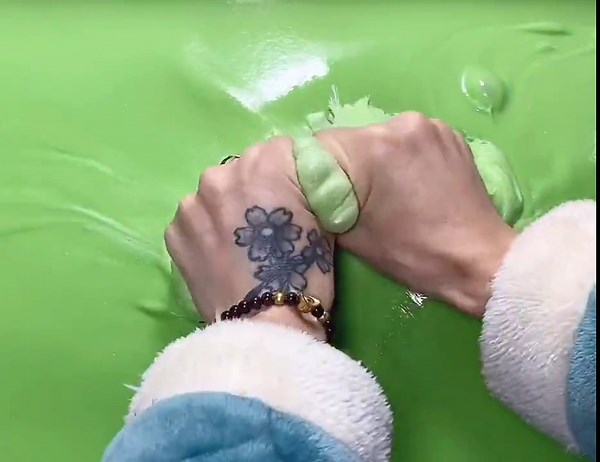 Satisfying Squeezing And Poking A Massive Green Jelly Slime