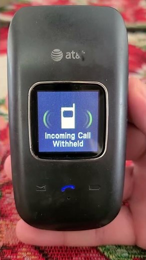 Pantech Breeze 3 incoming call (No ID)