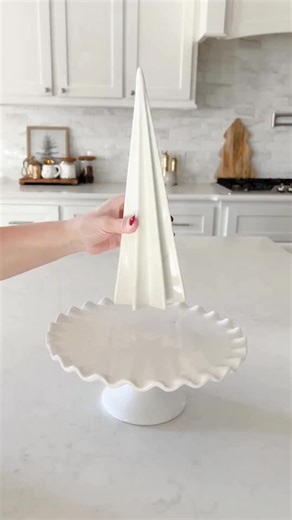 120 reactions · 10 comments | ✨ Let me show you how to make an easy & elegant Christmas centerpiece in minutes you won’t believe how simple it is! Comment TREE for links #christmascenterpiece #christmasdecor #christmasdecorating #tistheseason #howto #christmas #elegantchristmas | Blessed in Light Decor | Facebook