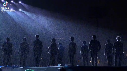 yea good thing they didn't slip but i wish they would never do this again cos a performance where everyone could have a serious injury that fans would use as clapback isn't worth it but ig thats just me