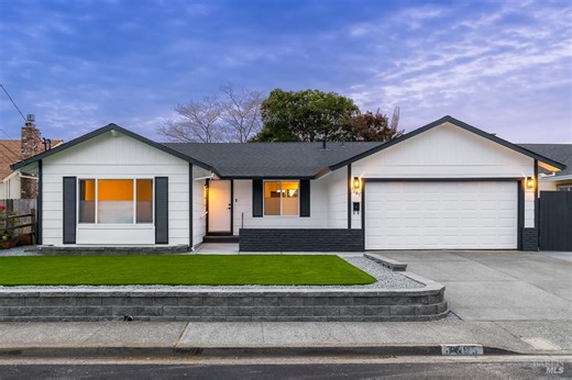 7685 Beverly Dr, Rohnert Park, CA 94928 - MLS 326027220 - Coldwell Banker