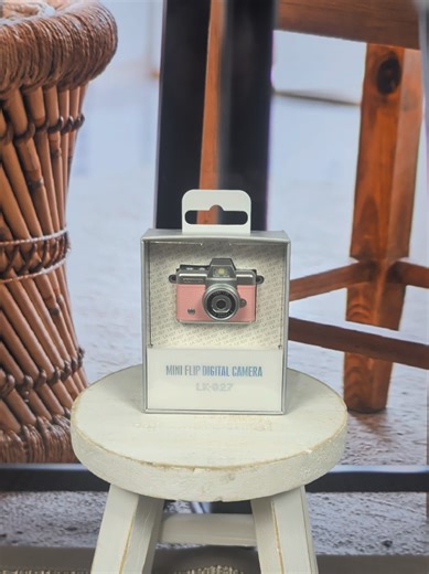 Mini Keychain Digital Camera – Pocket-Size Camera 1080P HD with 1MP Lens, Flash & 0.96