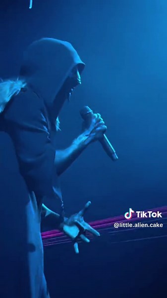 What’s love got to do with it? 🖤 Well, everything, actually 🤍 Sleep Token Chemnitz, Germany Nov’16’24 🎥:@𝔖𝔬𝔭𝔥☥𝔢 🙌 #sleeptokenedit #vesselkaraokefantasies #sleeptokenmorethanjustmusic #sleeptokenworship 🤍🌬️🫴✨🖤