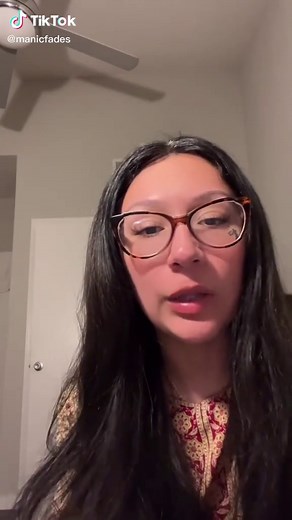 Understanding Bipolar Disorder and Its Impact on Nails