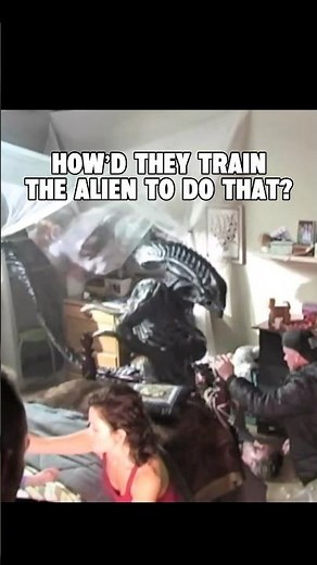 It’s Just A Puppy! ☺️ #alien #alienvspredator #horror