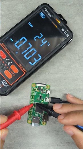 This Pi Zero won't turn on… 👀Time to use the multimeter 🧠🔌#raspberrypi