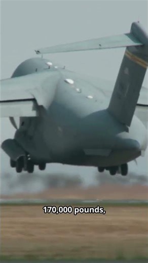 MASTERING the C17 Globemaster III Landing Technique? #aviation #militaryaviation